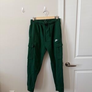 Nike Cargo Joggers – Men’s Medium (Green)